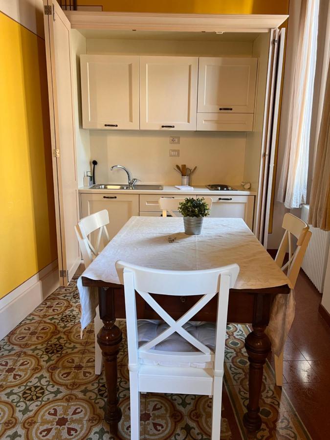 Al Giglio Bottonato Apartment Firenze Bagian luar foto